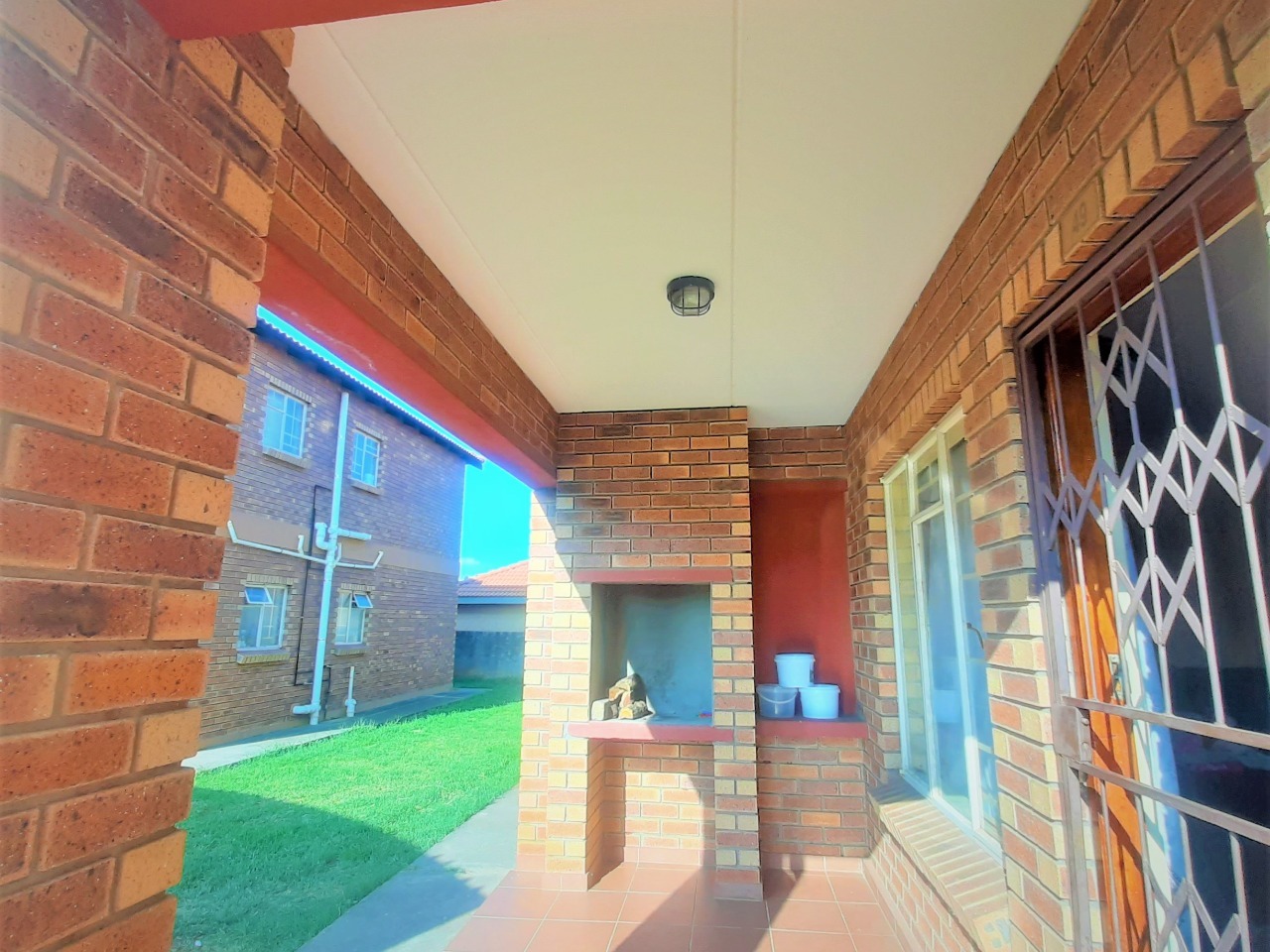 2 Bedroom Property for Sale in Waterval East North West